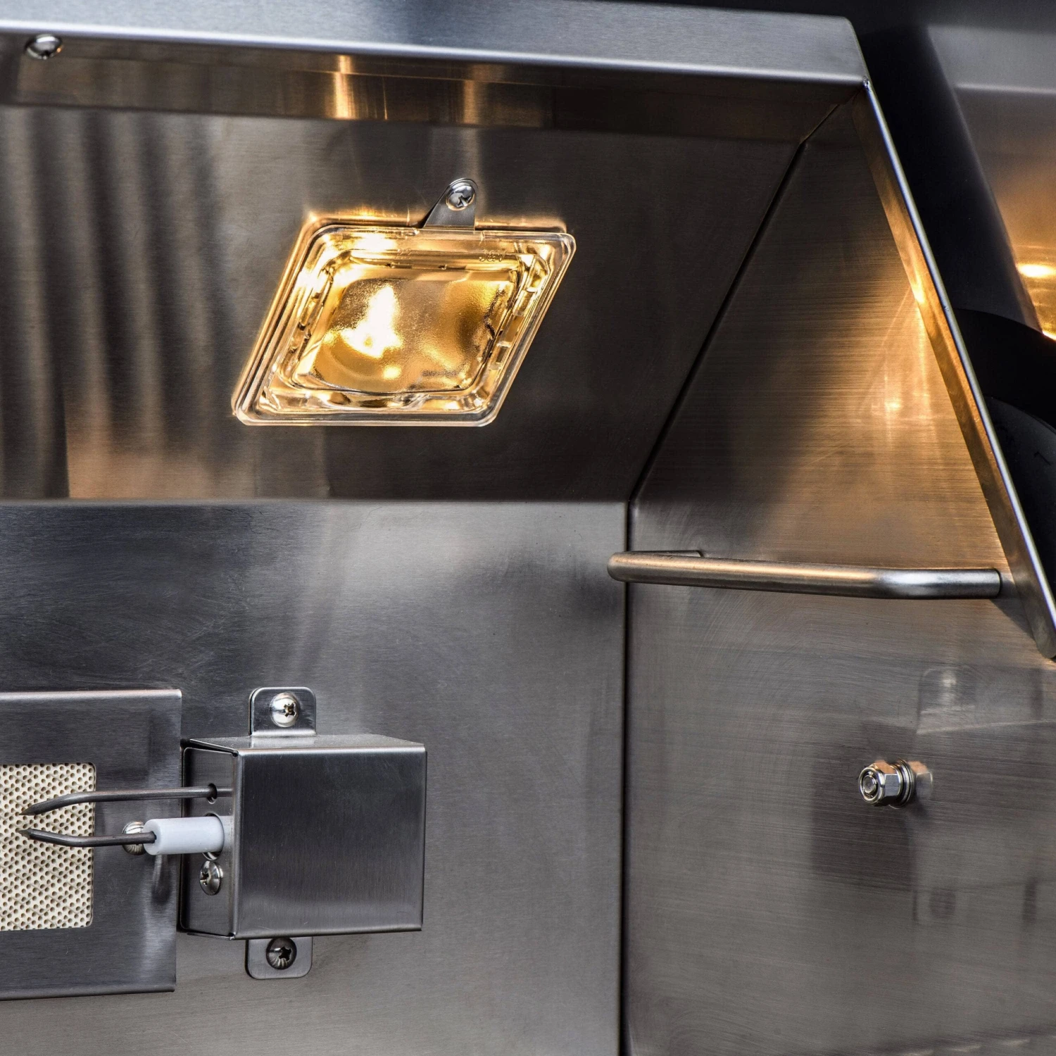 Blaze Professional LUX 44" 4-Burner Built-In Gas Grill With Rear Infrared Burner, BLZ-4PRO 13 Blaze Professional LUX 44" 4-Burner Built-In Gas Grill With Rear Infrared Burner, BLZ-4PRO - Image 11