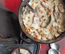 Lodge 5-Quart Cast Iron Dutch Oven, L8DOL3 -Barbecue Supplies Store lodge 5 quart cast iron dutch oven l8dol3 dutch ovens 40052887912725