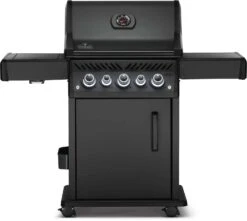 Napoleon Grills Phantom Rogue 425 RSIB Gas Grill